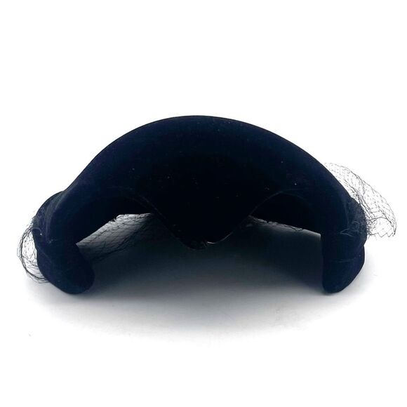 Vintage 1950s Black Velvet Evening Hat Beret Cap Rhinestone Clip With Mesh Veil - Picture 7 of 10